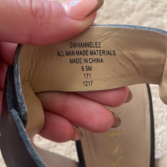 Black Guess wedges - Picture 5 of 7